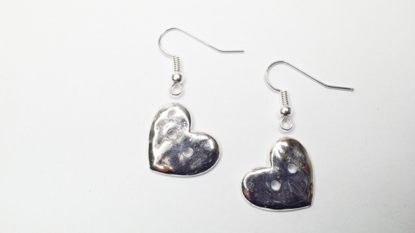 Knopf Herz Ohrringe silberfarben Vintage Optik